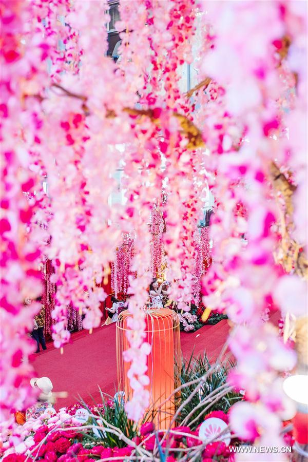 MALAYSIA-KUALA LUMPUR-CHINESE NEW YEAR-DECORATION