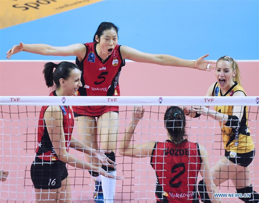 (SP)TURKEY-ISTANBUL-VOLLEYBALL-TURKISH WOMEN LEAGUE-VAKIFBANK VS ECZACIBASI 