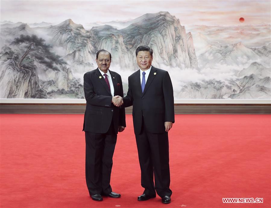 (SCO SUMMIT) CHINA-QINGDAO-XI JINPING-SCO-LEADERS-WELCOME (CN)