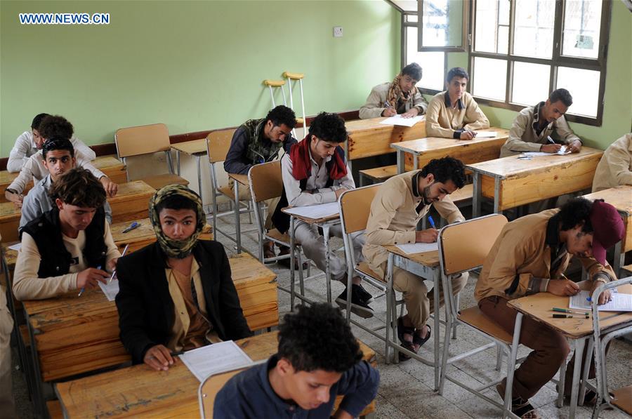 YEMEN-SANAA-DISPLACED STUDENTS-EXAM