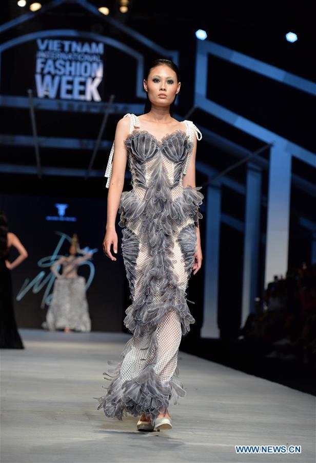 VIETNAM-HANOI-FASHION WEEK