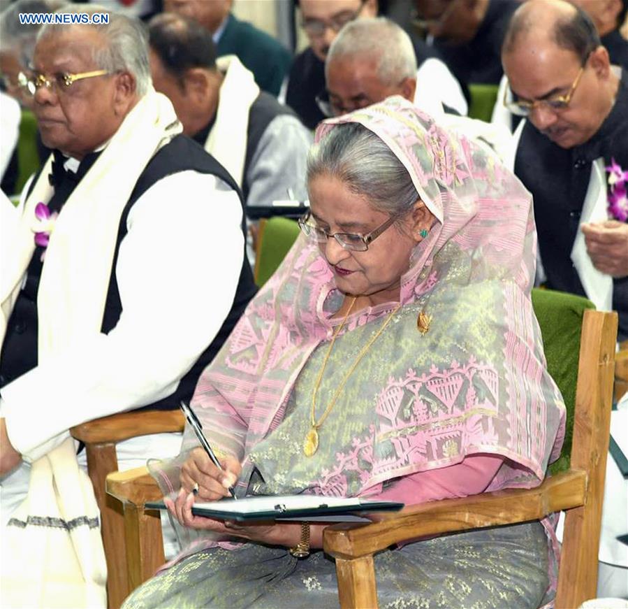 BANGLADESH-DHAKA-MPS-OATH-TAKING