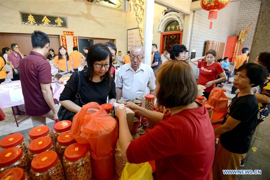 MALAYSIA-KUALA LUMPUR-CHINESE NEW YEAR-LABA FESTIVAL