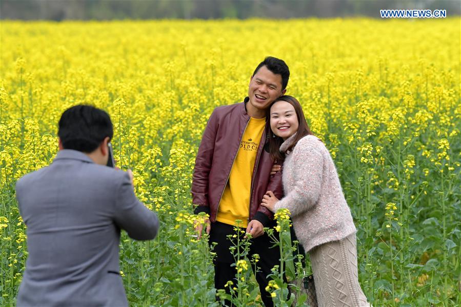 CHINA-JIANGXI-RAPESEED FIELDS (CN)