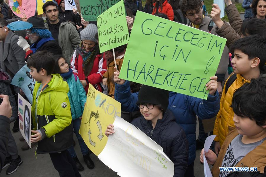 TURKEY-ISTANBUL-PUPILS-CLIMATE CHANGE-RALLY