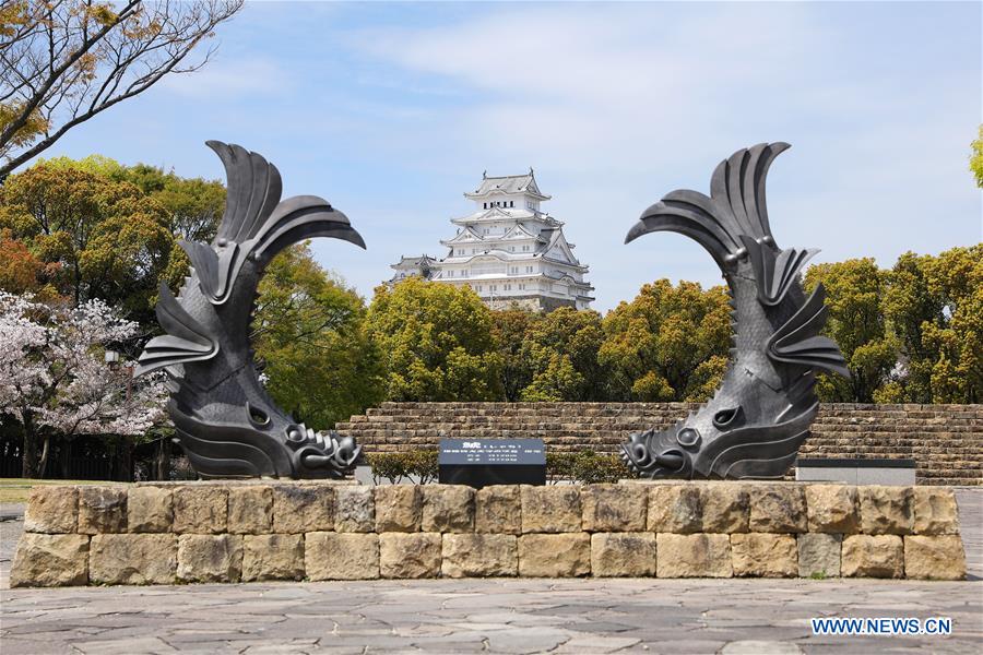 JAPAN-HYOGO-HIMEIJI CASTLE-SCENERY