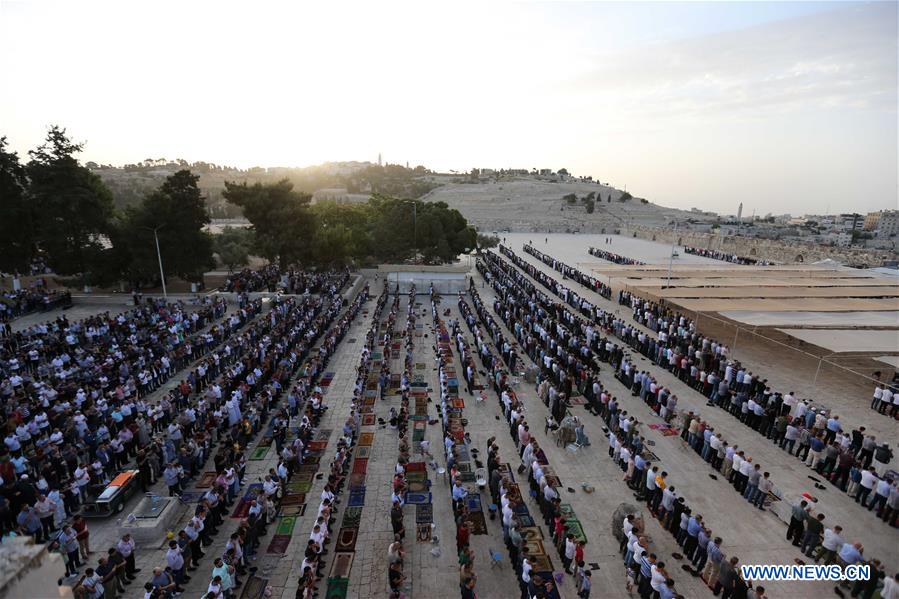 MIDEAST-JERUSALEM-EID AL-FITR