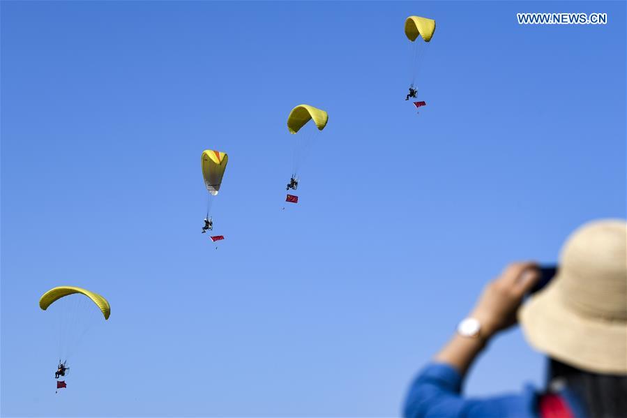 XINHUA PHOTOS OF THE DAY