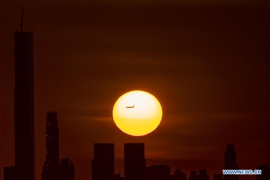 U.S.-NEW YORK-SUNSET