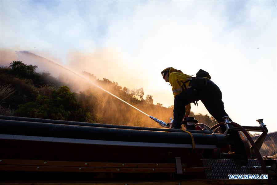 U.S.-LOS ANGELES-FIRE