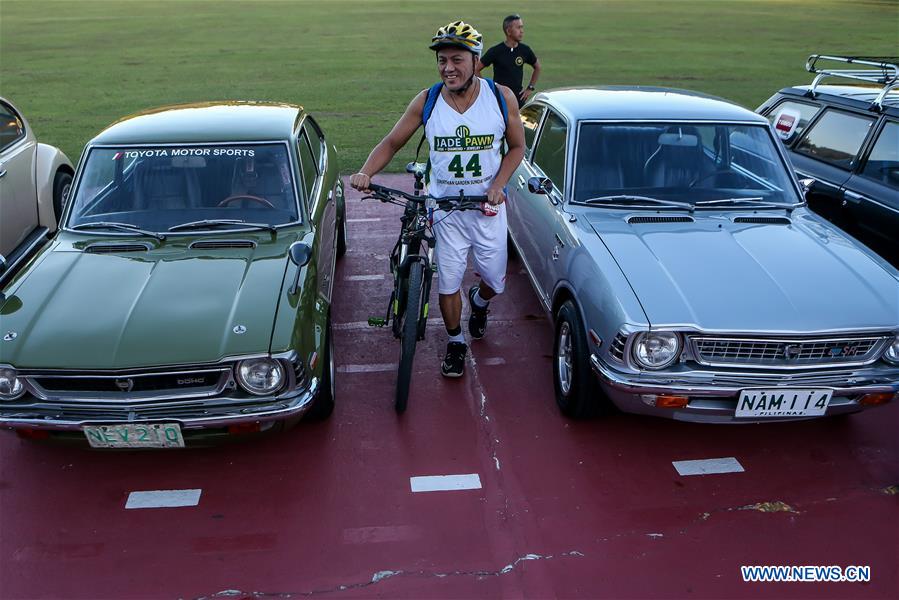 PHILIPPINES-QUEZON-VINTAGE CARS