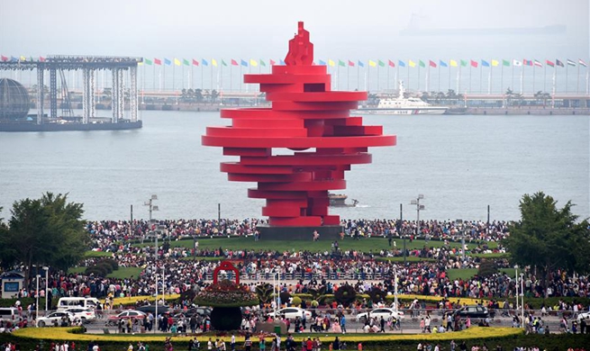 People enjoy holiday time during Dragon Boat Festival in east China's Shandong