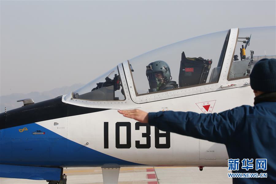 （圖文互動）（1）空軍首次在飛行院校推廣教-8飛機失速尾旋訓(xùn)練 