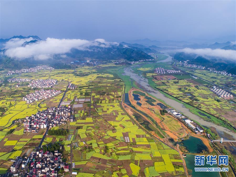 （壯闊東方潮 奮進(jìn)新時(shí)代——慶祝改革開放40年）（1）美麗中華大地書寫綠色傳奇