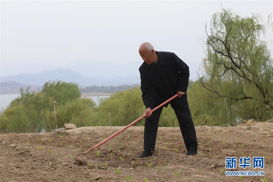 #（新華全媒頭條·壯麗70年·奮斗新時代·圖文互動）（5）奮斗的足跡——來自西柏坡的蹲點報告