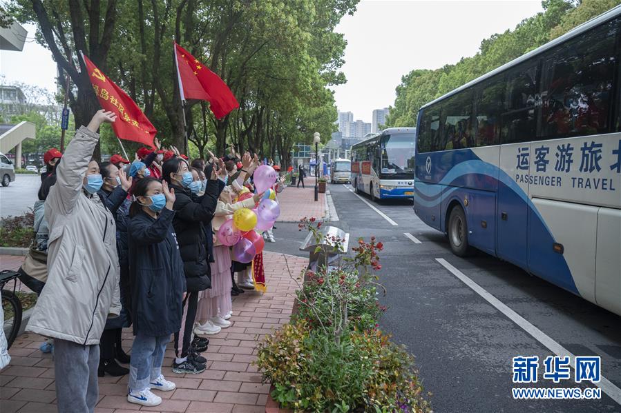 （新華全媒頭條·圖文互動）（5）上下同心，守望相助——中國抗疫眾志成城的生動實(shí)踐