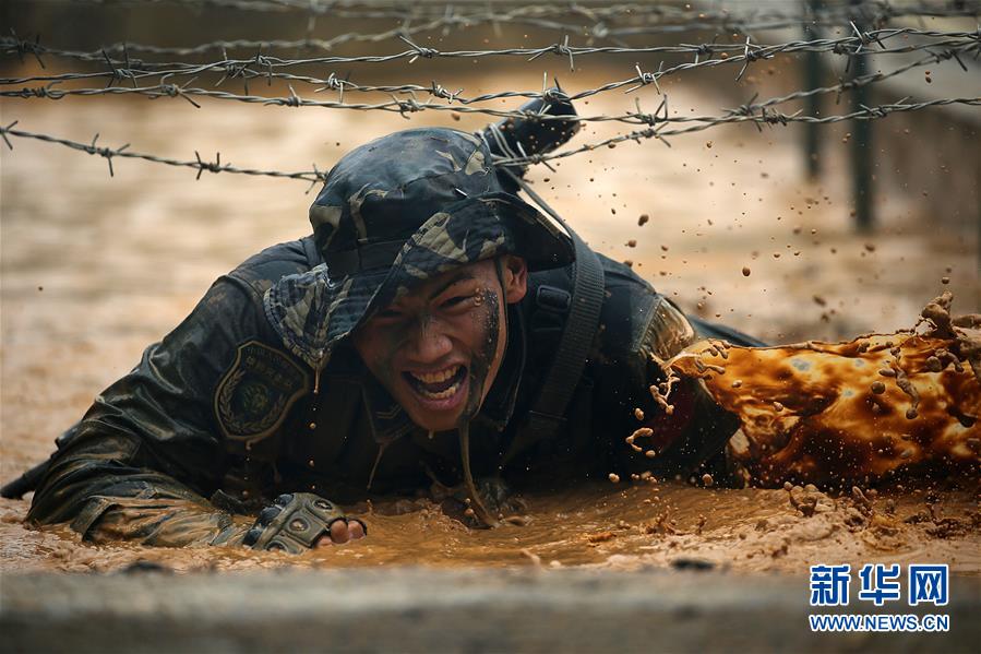 （在習(xí)近平強軍思想指引下·我們在戰(zhàn)位報告·圖文互動）（2）駐澳門部隊：濠江之畔，最可愛的人