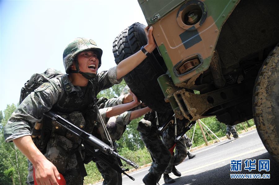 （在習近平強軍思想指引下·我們在戰(zhàn)位報告·圖文互動）（2）數(shù)字化勁旅的“士兵突擊”——陸軍第82集團軍某部牢記囑托練兵備戰(zhàn)記事