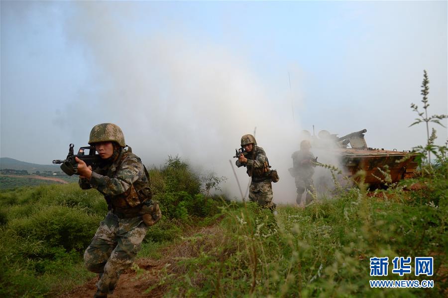 （在習近平強軍思想指引下·我們在戰(zhàn)位報告·圖文互動）（3）數(shù)字化勁旅的“士兵突擊”——陸軍第82集團軍某部牢記囑托練兵備戰(zhàn)記事