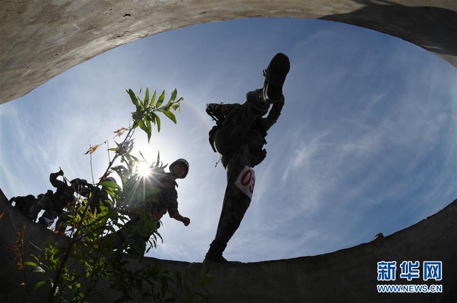 （在習近平強軍思想指引下·我們在戰(zhàn)位報告·圖文互動）（4）數(shù)字化勁旅的“士兵突擊”——陸軍第82集團軍某部牢記囑托練兵備戰(zhàn)記事