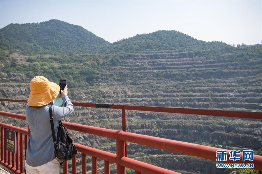 （走向我們的小康生活·圖文互動）（2）游客來了，小康近了——生態(tài)旅游引領(lǐng)湖北山區(qū)蝶變二三事