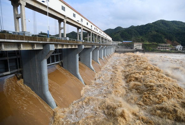 強(qiáng)降雨致湖南岳陽(yáng)平江部分鄉(xiāng)鎮(zhèn)受災(zāi)