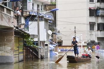 洪水來(lái)時(shí)，那暖心的民間救援