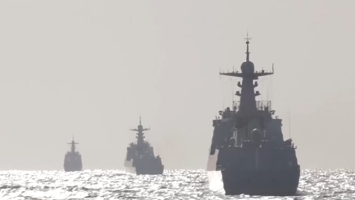 北部戰(zhàn)區(qū)海軍某艦艇訓練中心：聚焦實戰(zhàn)！8艘新型艦艇連續(xù)多天開展海上訓練